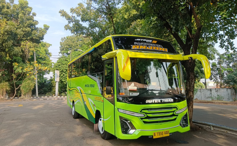 Bus Pariwisata